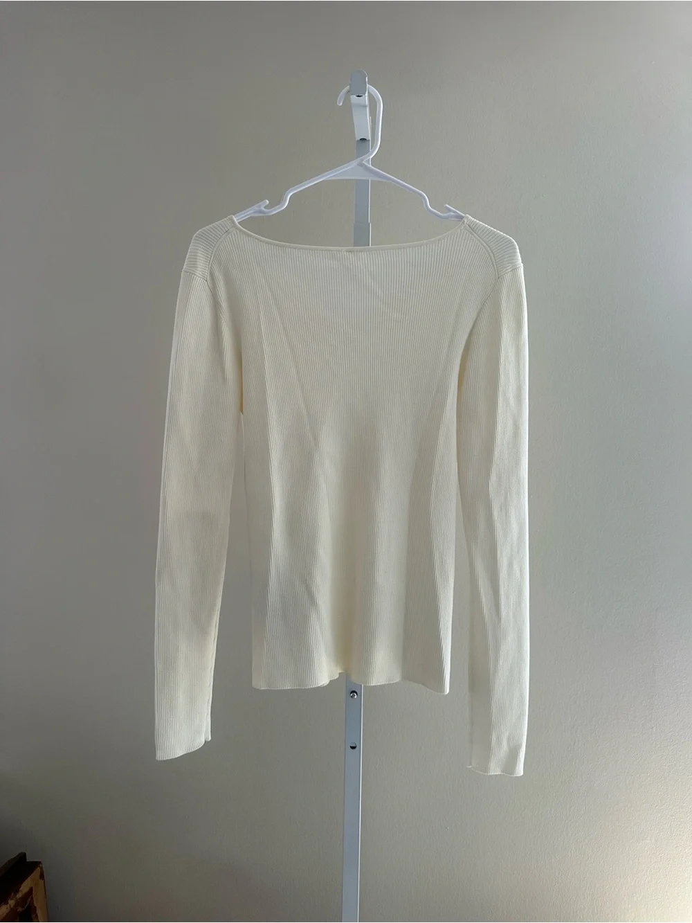 Arket Cream Ribbed Long-Sleeve Top with Keyhole Bow - Picture 5 of 8